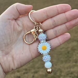 Handmade Silicone Bead Diamond Daisy Bar Keychain